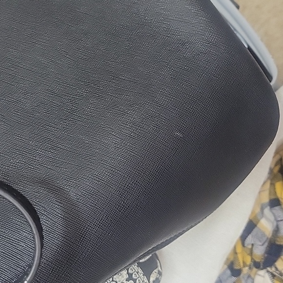 Michael Kors Large Jet Set Tote - Picture 7 of 7